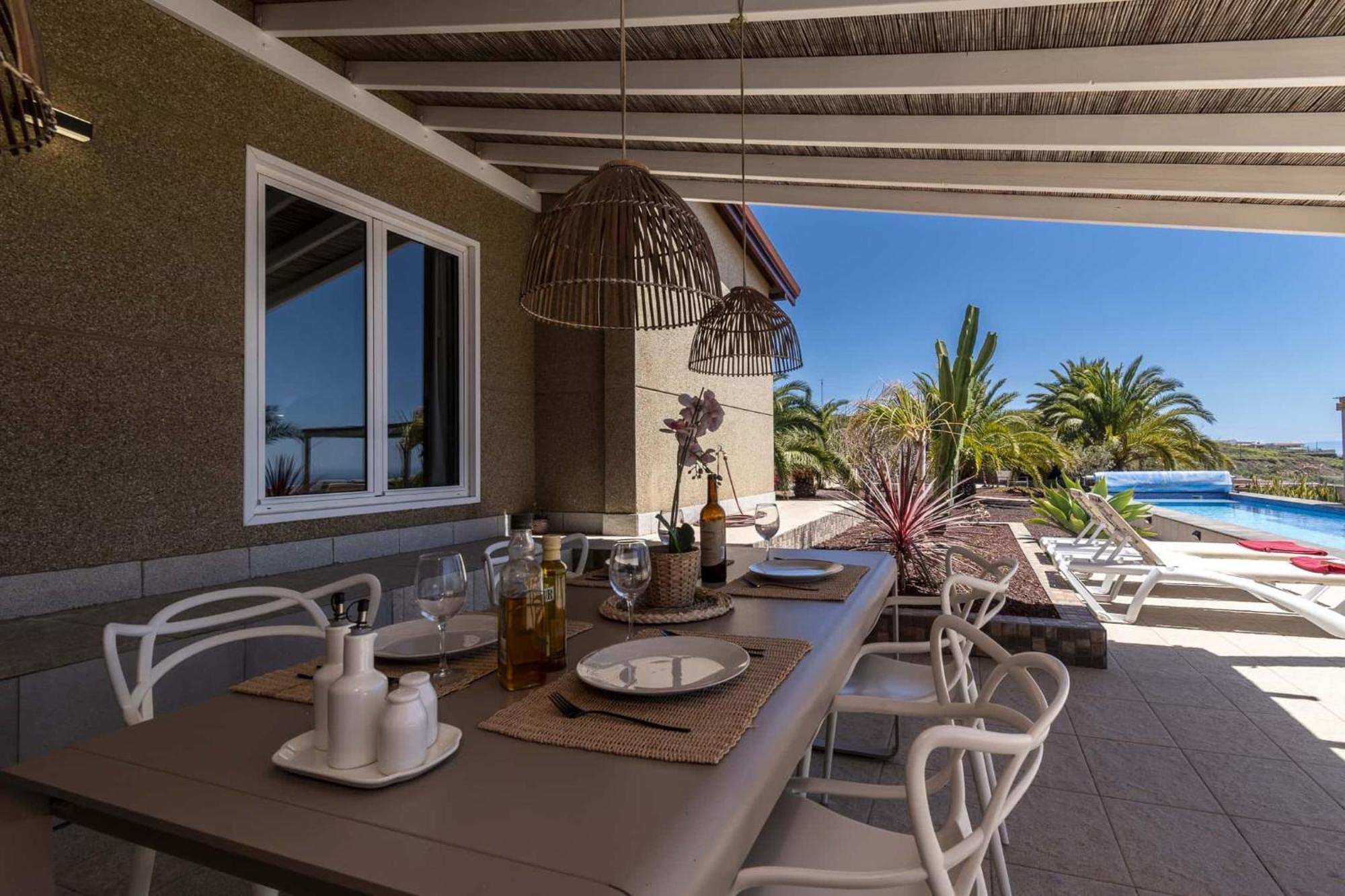 Casa Palmeras Holiday home *