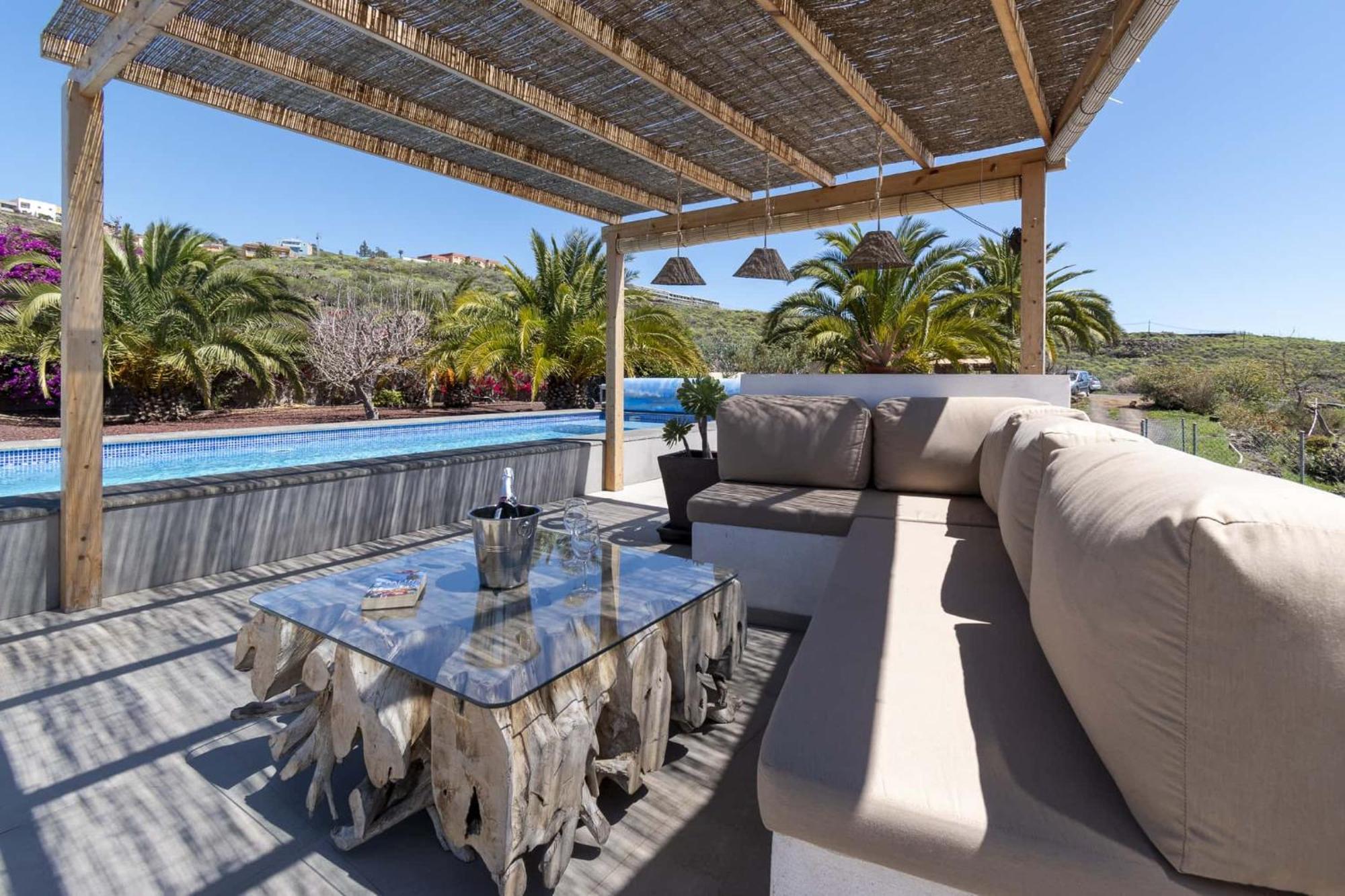 Casa Palmeras Holiday home *